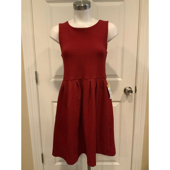 Ganni Red Textured Fit & Flare Sleeveless Dress, Size Medium - Picture 1 of 7